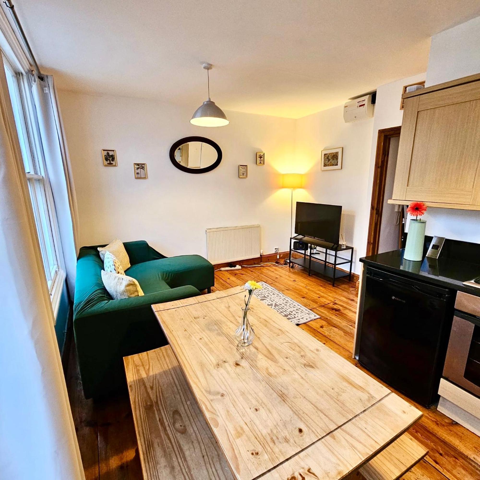 Lovely 1 Bed Apartment 2 Min To Station London Exterior photo